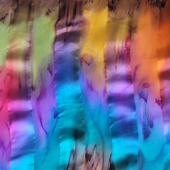 STUNNING 100% Silk popover. - Picture 5 of 6